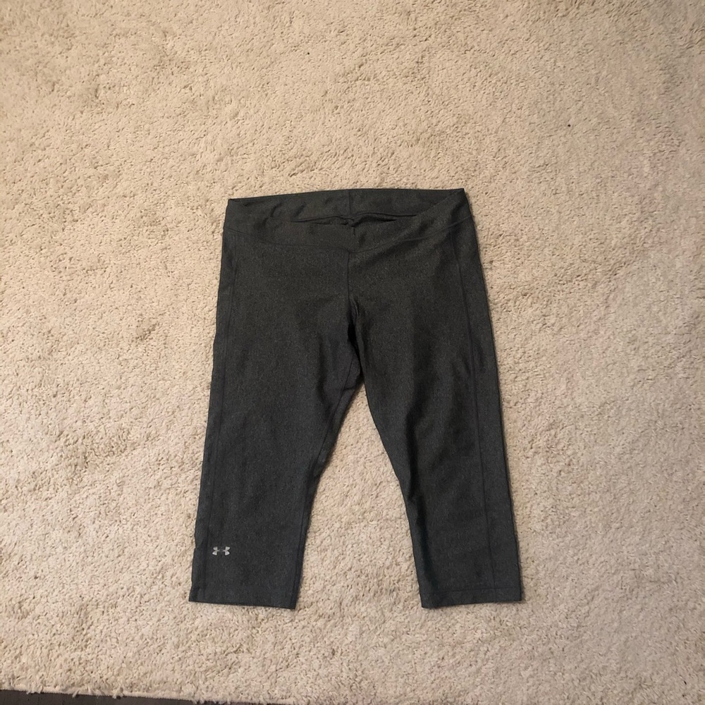 Gray Under Armour Cropped Leggings